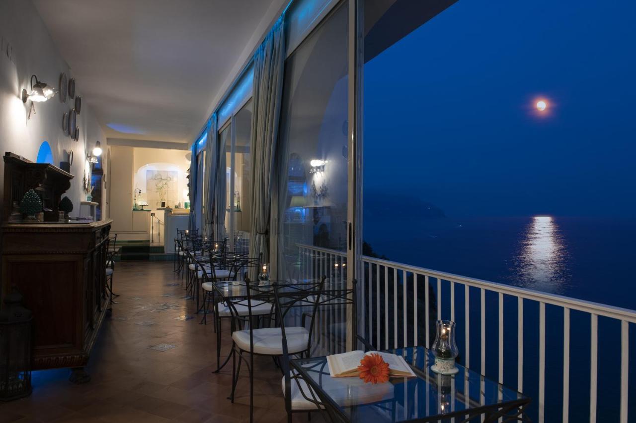 Hotel La Ninfa Amalfi Exterior foto